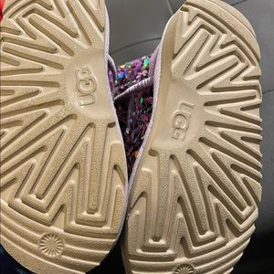 Gently worn size 13 girls sequin Ugg boots